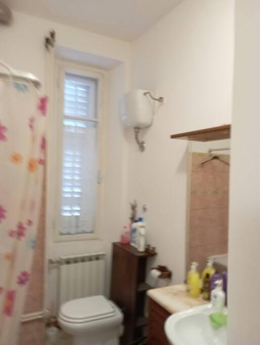 Appartamento In Centro Storico Trieste Luaran gambar